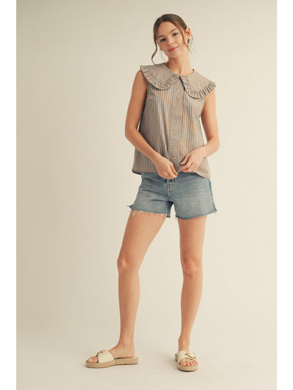 Sleeveless Top with Ruffle Collar