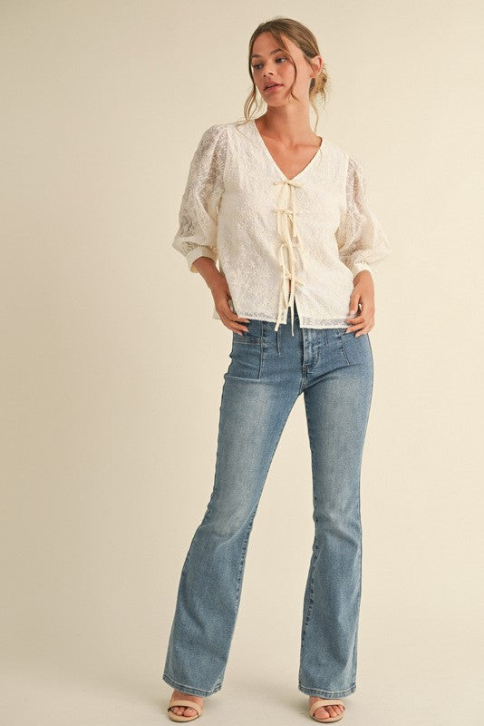 V-NECK LACE TOP