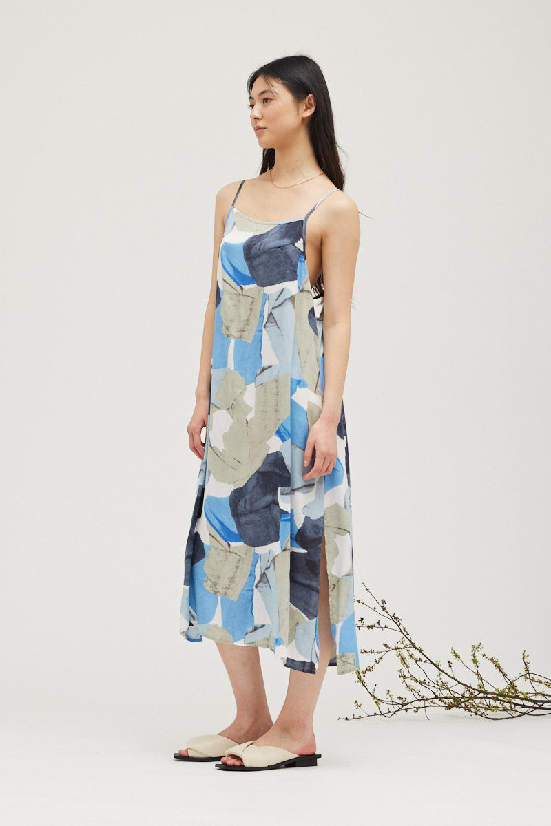 ROCK FORM PRINT SLIP DRESS