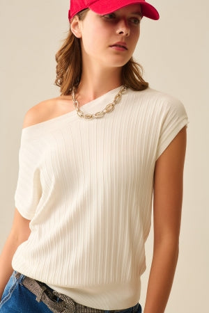 Q2| White Boat-Neck Top- White